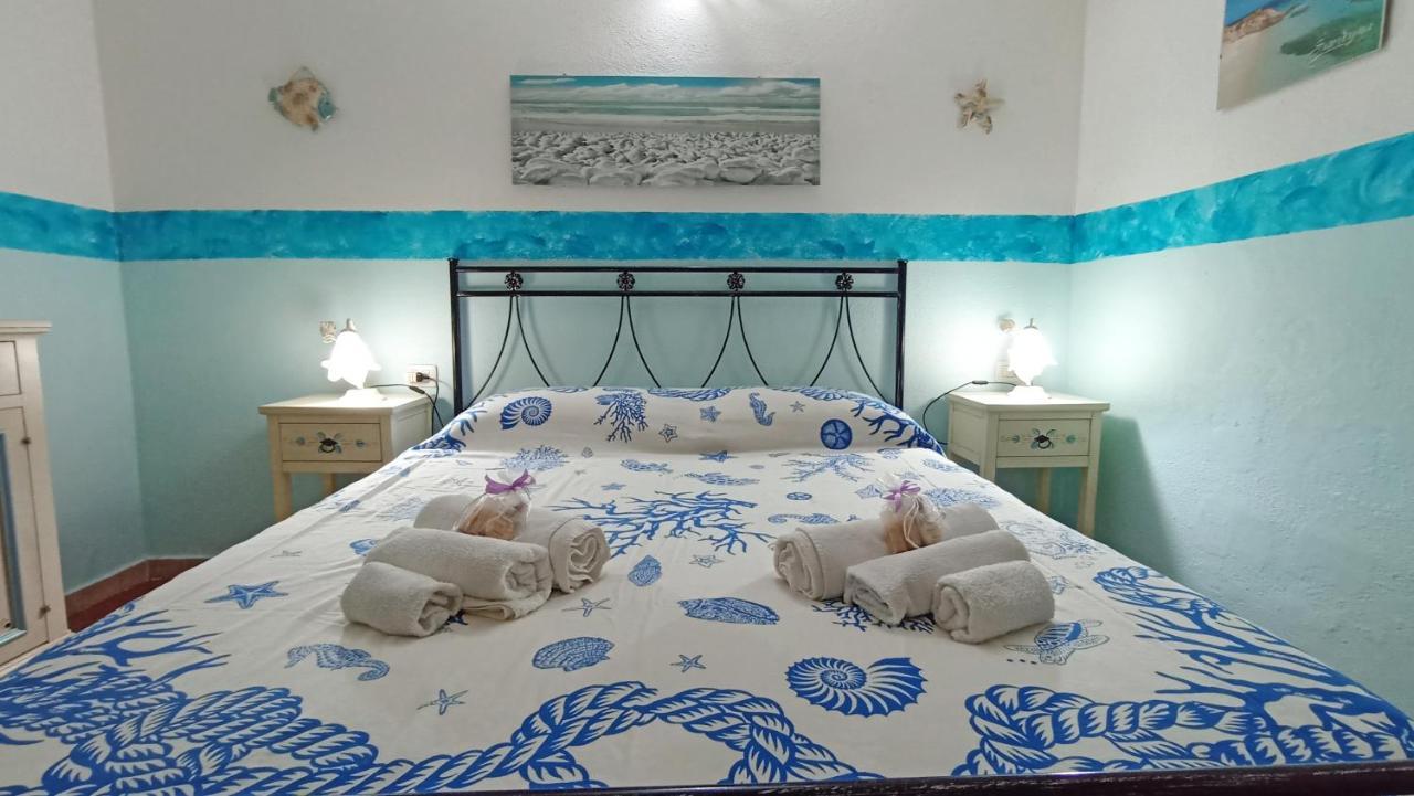 Casa Vacanze Villa Sandrina Costa Paradiso Luaran gambar