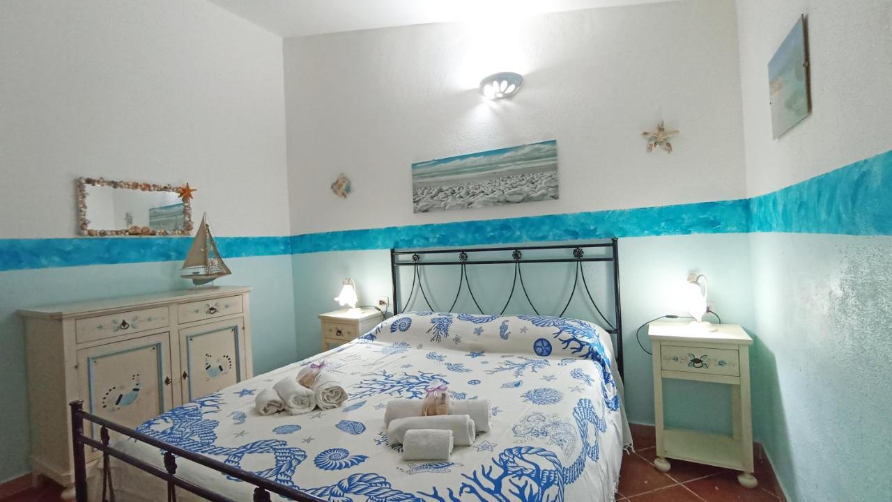 Casa Vacanze Villa Sandrina Costa Paradiso Luaran gambar