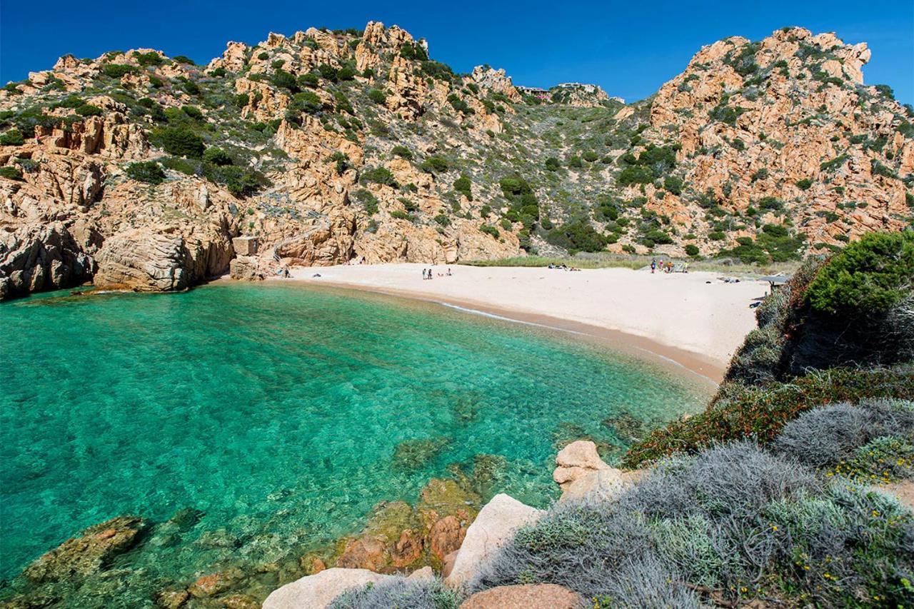 Casa Vacanze Villa Sandrina Costa Paradiso Luaran gambar