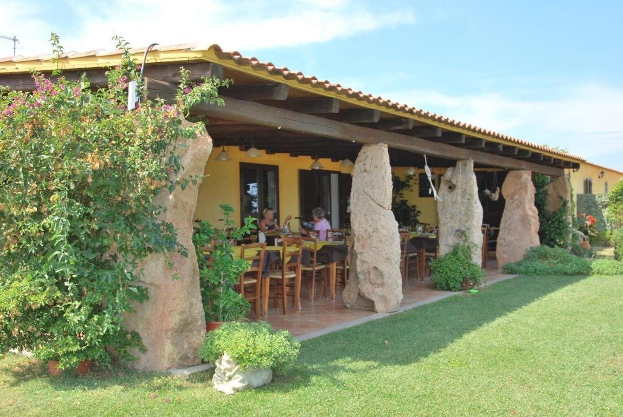 Casa Vacanze Villa Sandrina Costa Paradiso Luaran gambar